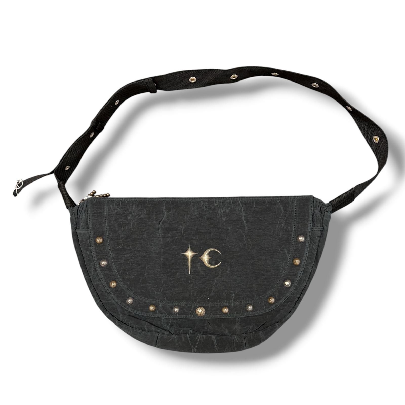 未使用 THUG CLUB・サグクラブ 25SS Scarred Bio Army Messenger Bag 状態SS アーミーメッセンジャーバック ショルダーバック TC25AC0202 サイズF ブラック メンズ （17186M）【中古】｜買取MOTTO　店