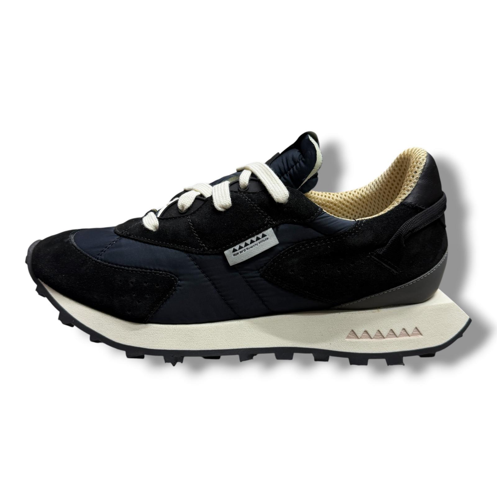 未使用 RUN OF ランオブ KRIPTO スニーカー 状態SS スニーカー サイズ41 26cm ブラック メンズ （19468M）【中古】｜買取MOTTO　店