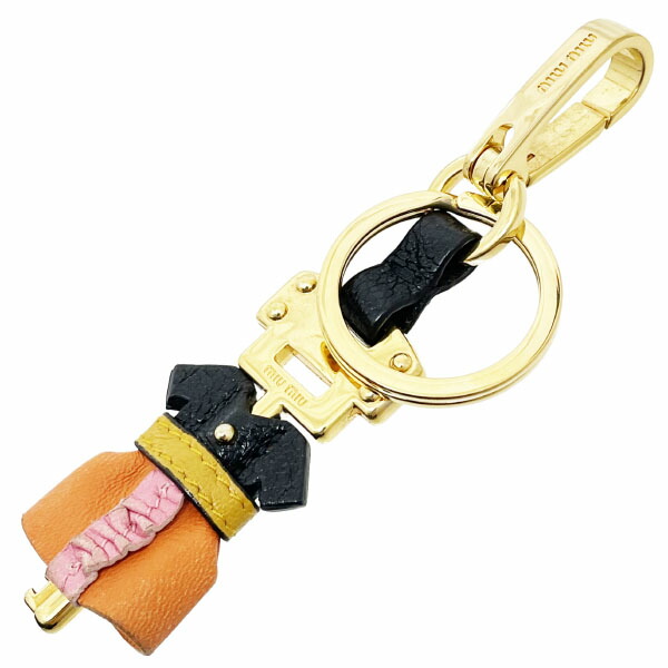 新品レベル MIU MIU チャーム ファー キャット miu miu（ミュウミュウ）の「Miu Miu - バッグチャーム - women