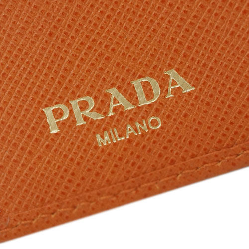 Seal限定商品衝撃価格 高額クーポン配布中 二つ折り Prada 1mv4 小 財布 Papaya ダミエ アズール サッフィアーノ Papaya 小銭入れ付き タイガ プラダ カーフパパイアオレンジ 期間 12 3 ゴールド金具 パパヤ アウトレット あす楽対応 キャッシュレスで5 還元