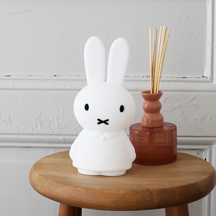 楽天市場】Miffy Shines ミッフィー LED 赤ちゃん 授乳ライト 充電式