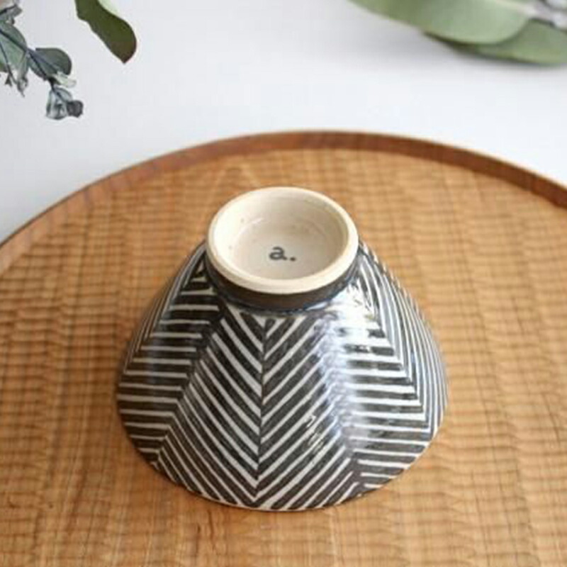 【10%OFFクーポン】波佐見焼 茶碗 ヘリンボーン ホワイト 陶器 ORIME お茶碗 ご飯茶碗|手仕事 和食器 日本製 ギフト プレゼント 結婚祝い おしゃれ かわいい ベストセラー