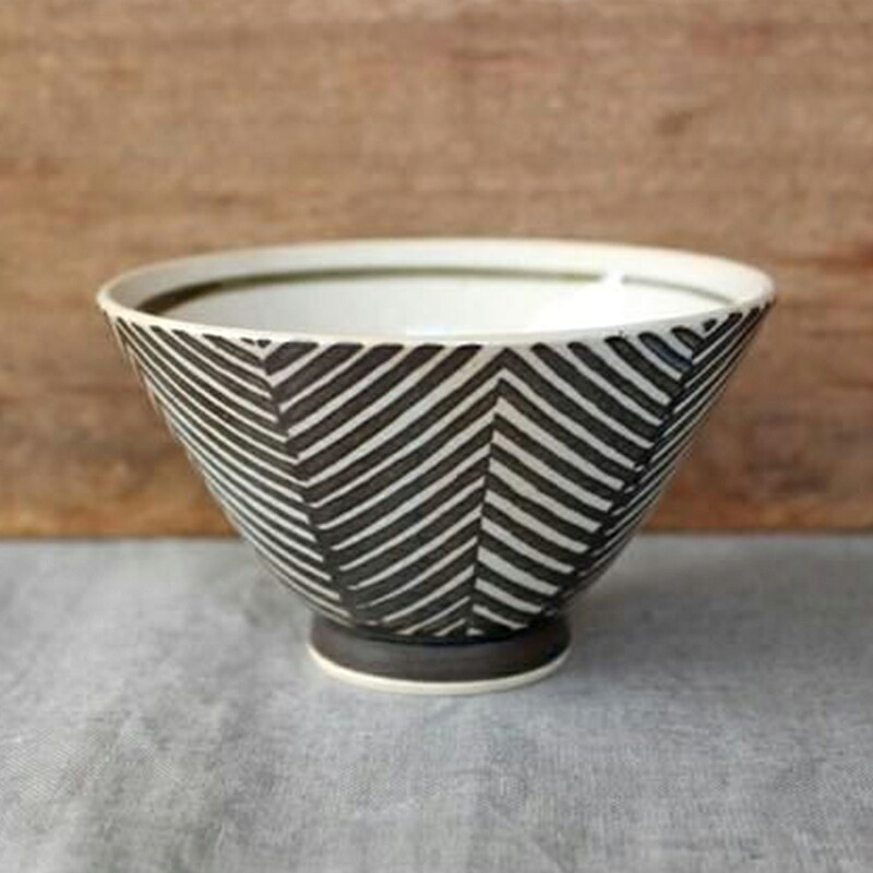 【10%OFFクーポン】波佐見焼 茶碗 ヘリンボーン ホワイト 陶器 ORIME お茶碗 ご飯茶碗|手仕事 和食器 日本製 ギフト プレゼント 結婚祝い おしゃれ かわいい ベストセラー