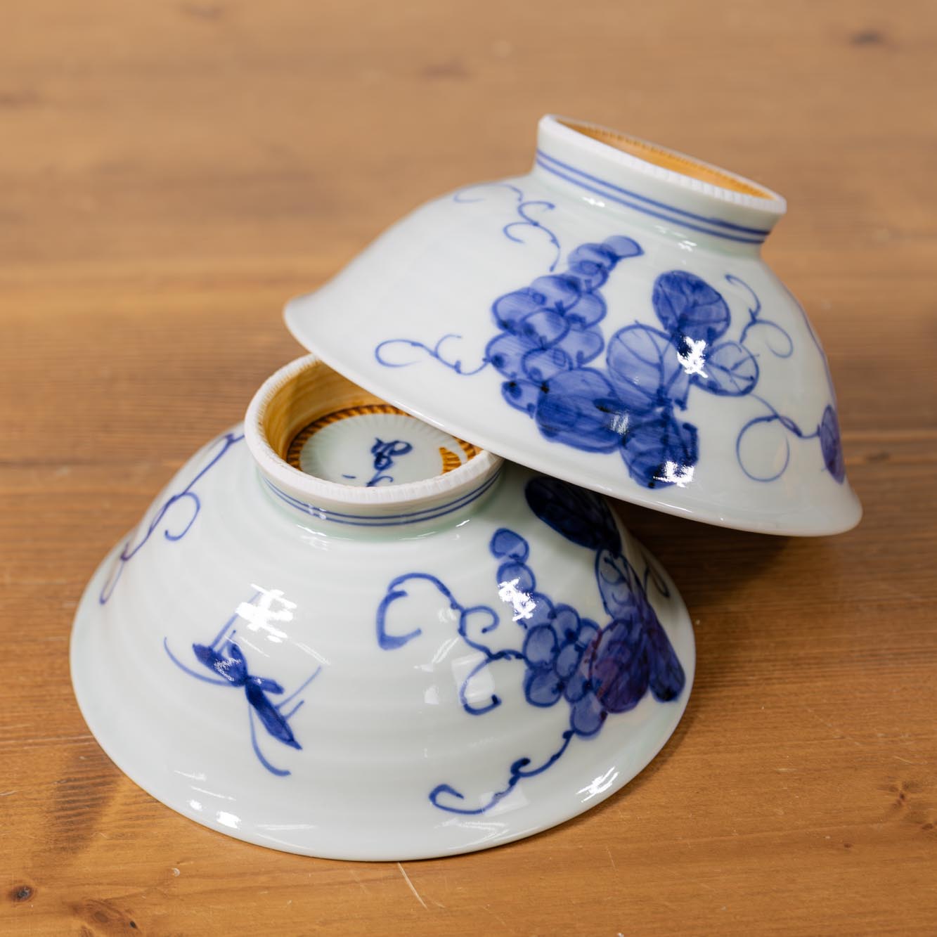 【4/15~4/20まで クーポン20%オフ+P10倍 先着もあり】 ＼ 波佐見焼 ／ 【 ゆい窯 】 茶碗 お茶碗 ご飯茶碗 ぶどう 大茶碗 直径 約13.8cm ペア 夫婦茶碗 夫婦 かわいい おしゃれ 電子レンジ対応 食洗機対応 日本製 大きい 飯碗 ごはん茶碗 茶漬け茶碗 プレゼント 贈答用