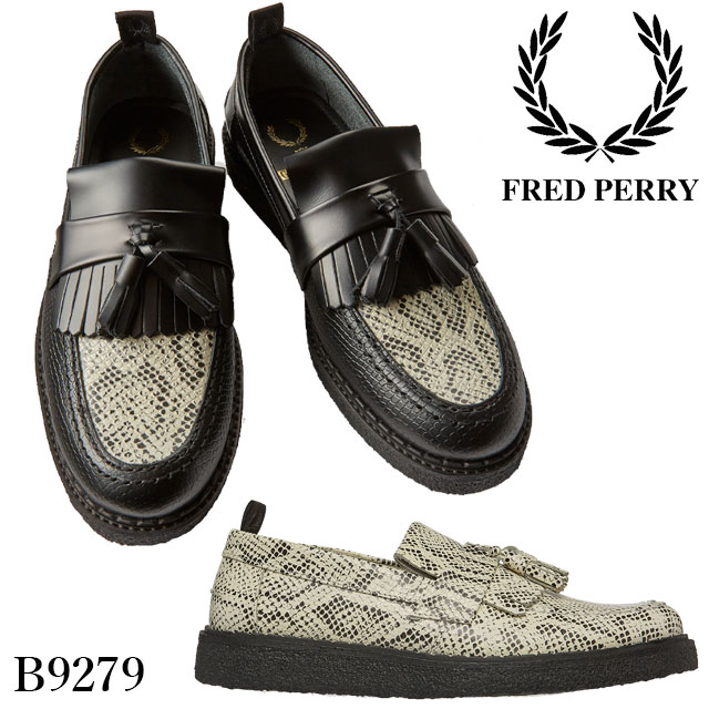 GEORGE COX ×FREDPERRYコラボチャッカーブーツENGLAND製 GEORGE COX ×FREDPERRYコラボチャッカーブーツENGLAND製 - メルカリ