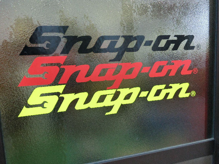 楽天市場 Snap On スナップオン ステッカー 切り抜き レッド 赤 大 Usa純正 並行輸入品 カミヤトレーディング楽天市場店