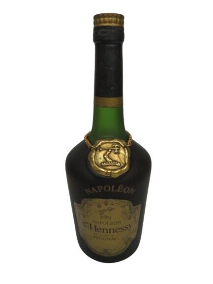 楽天市場】【未開栓】ヘネシー Hennessy VSOP スリムボトル グリーンボトル ファインシャンパーニュ 700ml 40％ 古酒 :  上青木商店 楽天市場店