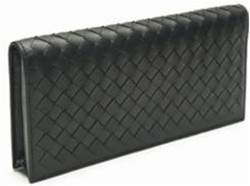 BOTTEGA VENETA ボッテガベネタ\u003cBR\u003e読みやすい衣嚢付き添い人２つ折り長紙入れ\u003cBR\u003eボッテガヴェネタ イントレチャートレザー\u003cBR\u003e\u003cBR\u003eさいふ サイフ 紙入れ\u003cBR\u003e黒いことNERO1000 うす暗い赤銅色 ベージュEBANO2040\u003cBR\u003eINTRECCIATO NAPPA 新品未当て嵌める 【中古】