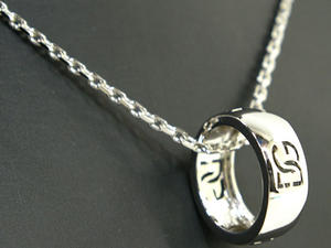 ドルチェ＆ガッバーナ ネックレス<br>ロゴ打ち抜きシルバーリング リンクチェーンネックレス<br>DOLCE\u0026GABBANA D\u0026G NACKLACE PENDANT<br>ファッション アクセサリー ペンダント サイズ#20