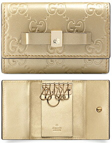 GUCCI グッチ レディース 6連キーケース ボウリボン＆インターロッキングロゴ刻印 グッチシマレザー キーホルダー シャンパンゴールドベージュ GUCCISSIMA Bowy CX01G9504GD ボウイ エンボスGG インターロッキングG