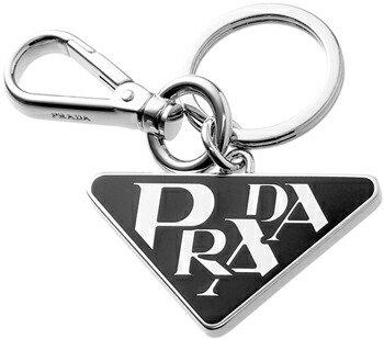 PRADA プラダ　キーリング　三角プレート　ブラック　シルバー　ロゴ PRADA プラダ キーリング/キーホルダー アクセサリー メンズ