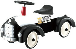 楽天市場】アルタバーグ ARTABURG足蹴り乗用玩具 パトカー ベージュ