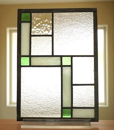 <br>ステンドグラス 住宅用 14のスクエア グリーン×クリア 25cm×35cm 訳あり　<br>【ステンド 室内窓 壁埋め込み 明り採り 新築 改築 新生活 リフォーム インテリア 建材パーツ 空間アクセント 室内装飾 壁装飾】
