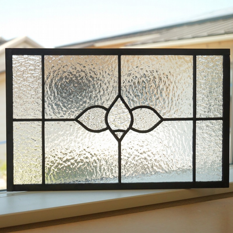 ステンドグラス パネル つぼみ 4種のクリア 〔40cm×25cm〕|ステンドグラス工房 glassliving奏