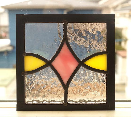 楽天市場】ステンドグラス パネル 住宅用 ダイヤと楕円 ピンクパープル