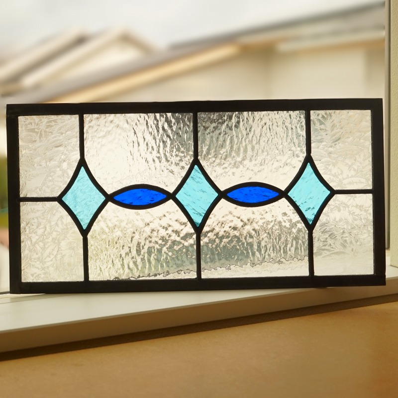 楽天市場】ステンドグラス パネル 住宅用 ダイヤと楕円 長方形 水色