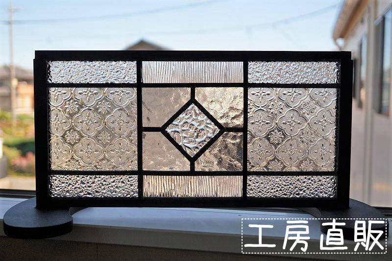 <br>ステンドグラス パネル 住宅用 正方形ダイヤ 5種のクリア 36cm×18cm 【ステンド 室内窓 壁埋め込み 小窓 カラーレス 明かり採り 新築 改築 新生活 リフォーム インテリア 建材パーツ 空間アクセント 室内装飾 壁装飾】