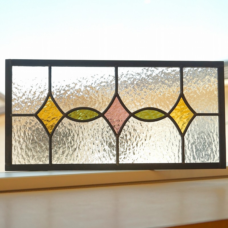 楽天市場】ステンドグラス パネル 住宅用 ダイヤと楕円 長方形 レッド