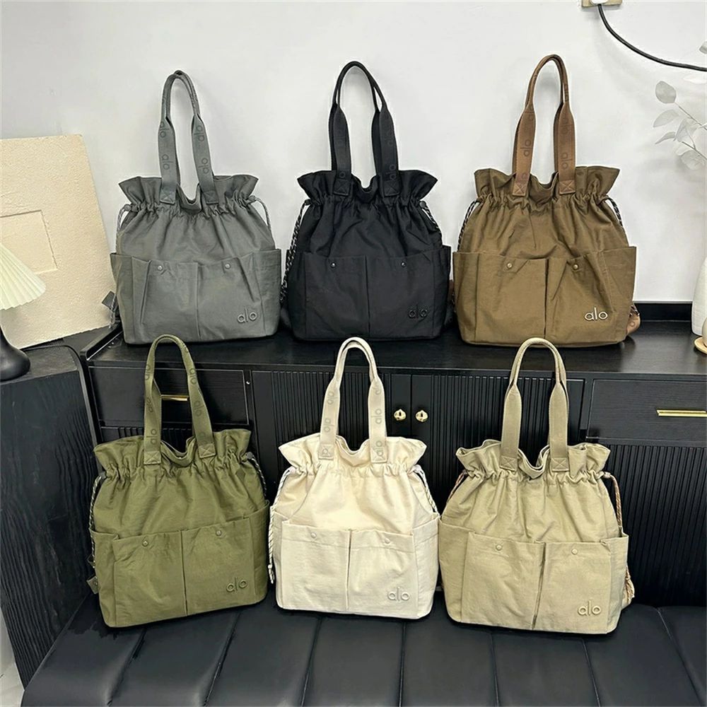 【SALE10%OFF】【★2026人気商品★】alo Yoga ショルダーバッグ レディース 巾着バッグ ショルダー ドロストバッグ ショルダーバッグ ショルダー ドローストリング バッグ ワンハンドル バッグ 男女兼用 バック 鞄 かばん カバン ショルダー トートバッグ トート 斜めがけ｜KANDA生活館