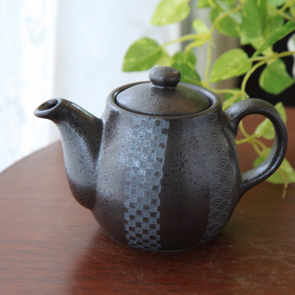楽天市場】茶器 銀彩黒ポット 満水370cc×高さ10.5cm×蓋5.5cm×底6.8cm
