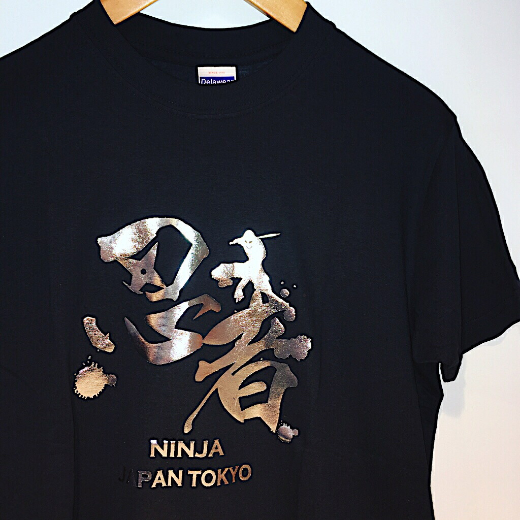 楽天市場 忍者 銀箔 Tシャツ 東京 日本 Tokyo Japan 外国人人気 お土産 Tシャツ 外国人向けお土産 東京浅草sparkle 楽天市場 忍者 銀箔 Tシャツ 東京 日本 Tokyo Japan 外国人人気 お土産 Tシャツ 外国人向けお土産 東京浅草sparkle