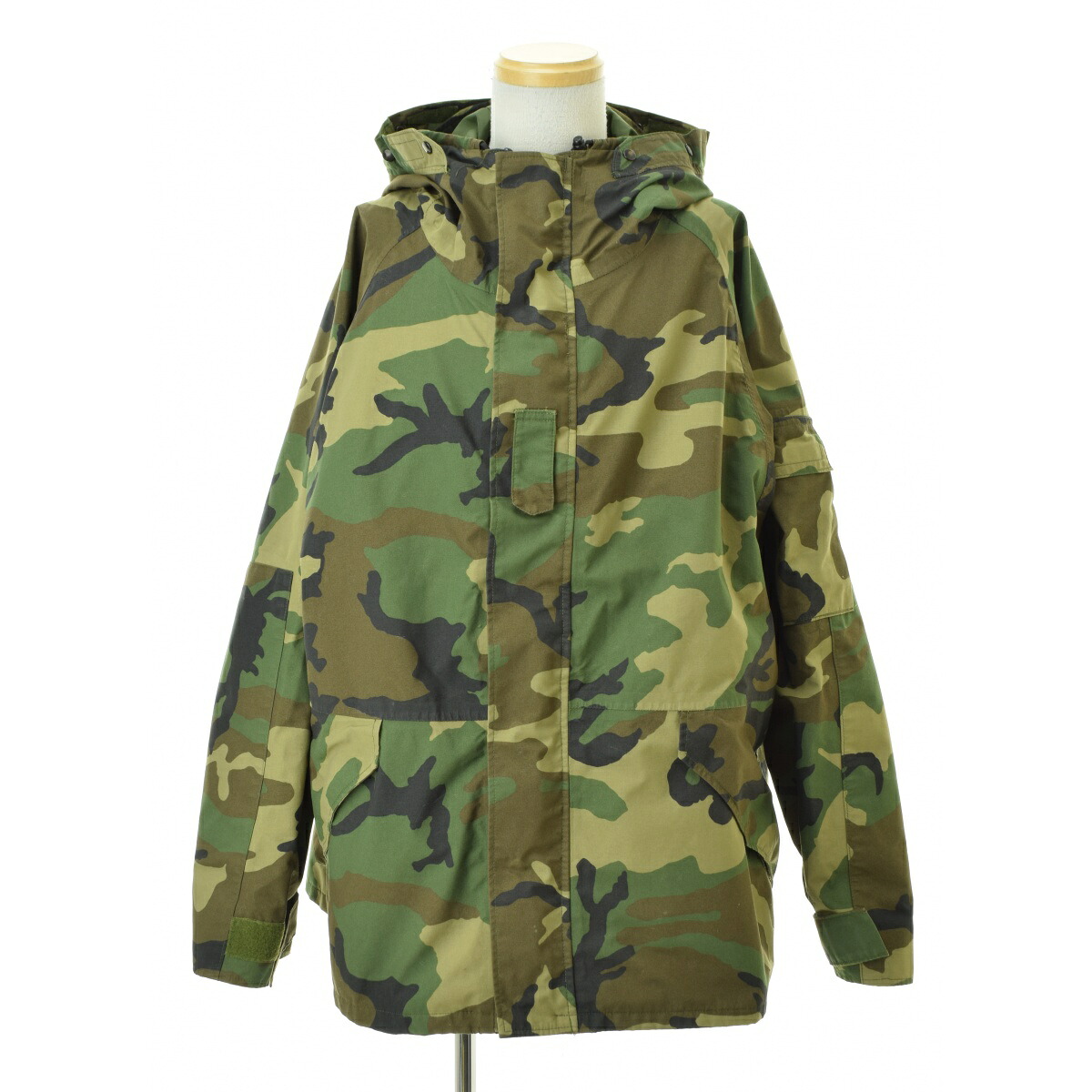 【中古】【期間限定値下げ】US ARMY / ユーエスアーミーVALLEY APPAREL社製 ECWCS カモフラージュ ゴアテックスジャケット【cacgadca-m】｜ブランド古着の買取販売カンフル