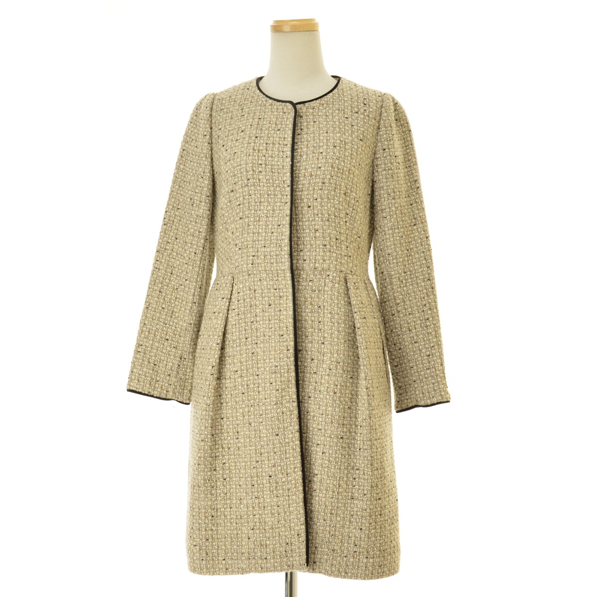 お値下げ価格　JewelChanges ベージュ　ツィード ノーカラーコート 楽天市場】Jewel Changes ツイードノーカラーコート サイズ36