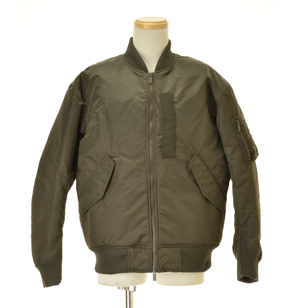 【中古】+JハイブリッドダウンオーバーサイズMA-1ブルゾンダウンジャケット【cacgacab-m】｜ブランド古着の買取販売カンフル