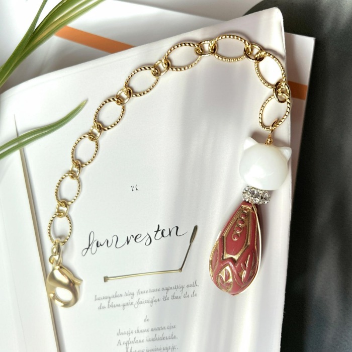 楽天市場】ぶら下がり 猫の シルバーバッグチャーム バックチャーム