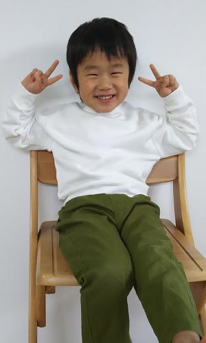 キッズジュニアベビー無地トレーナー90100110120130140150160cm日本製子供服男の子女の子長袖ラグランラグラン袖リブ付き裏送料無料PuffPufスウェットトップスシンプルあったか保温綿100%男女男児女児小学校通学保育園幼稚園通園発表会関西ベビー
