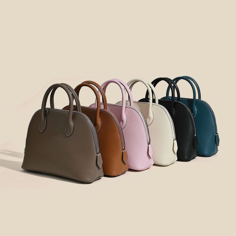 プレゼント ハンドバッグ 和服 入園 通学 斜めがけ 黒 2way シルバー金具 バッグ 本革 通勤 レディース 普段使い 通勤 大容量 ショルダー 卒園 フォーマル 卒業式 クロシェット バッグ 25サイズ ブガッティ カジュアル 普段使いもできる