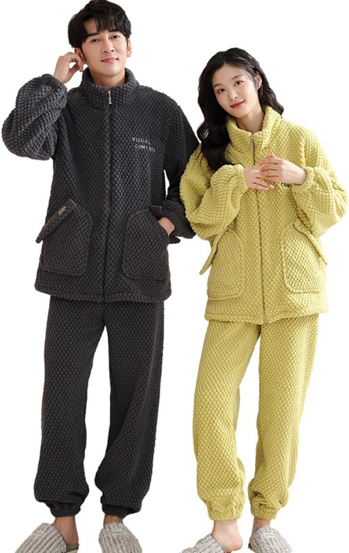 生あたたかい パジャマ 好一対 もこもこ 長袖 冬 着飾る チャック お部屋お召しもの 男女仕掛ける ありの実ルック 一緒になる祝賀会 お部屋着 思われ人 夫婦関係 綿ネル 朦々たる 防寒 パステル色の