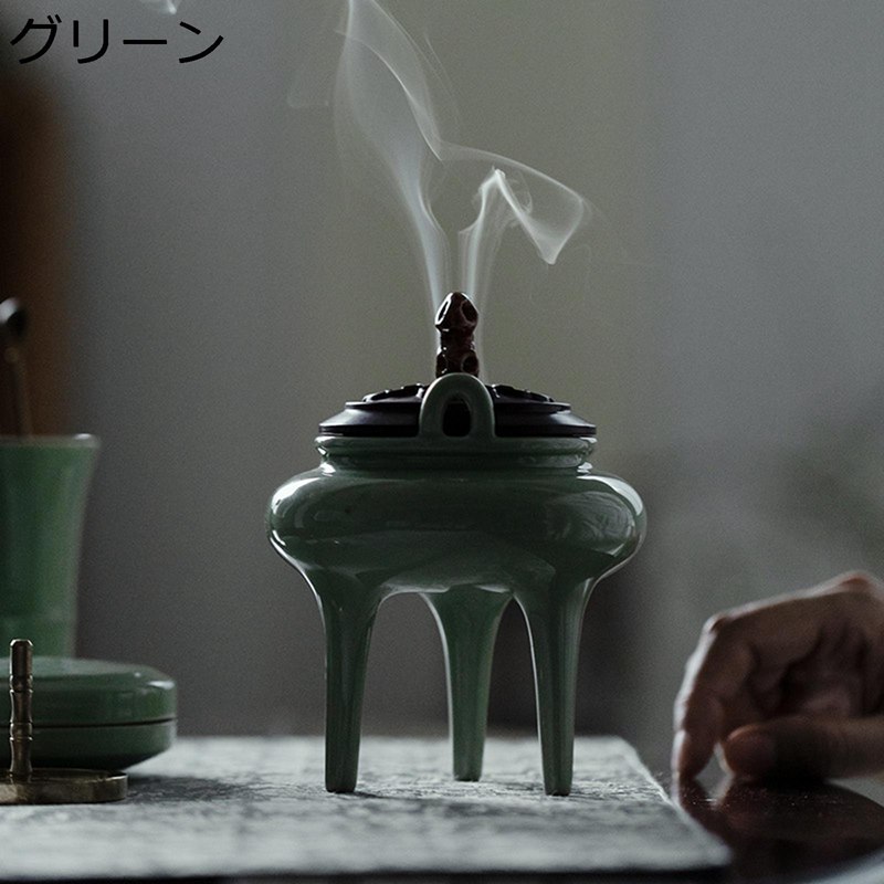 瀬戸ものの香炉 三脚架の香炉 茶道具 仏壇用香炉 香炉皿 陶芸製 蓋付き添い人 飾りつけ 持ちはこぶ用 ひと休み 灰がこぼれない 癒しグッズ 雑貨 飾りつけ 創造的 室内装飾 思いいれる 瑜伽 家用