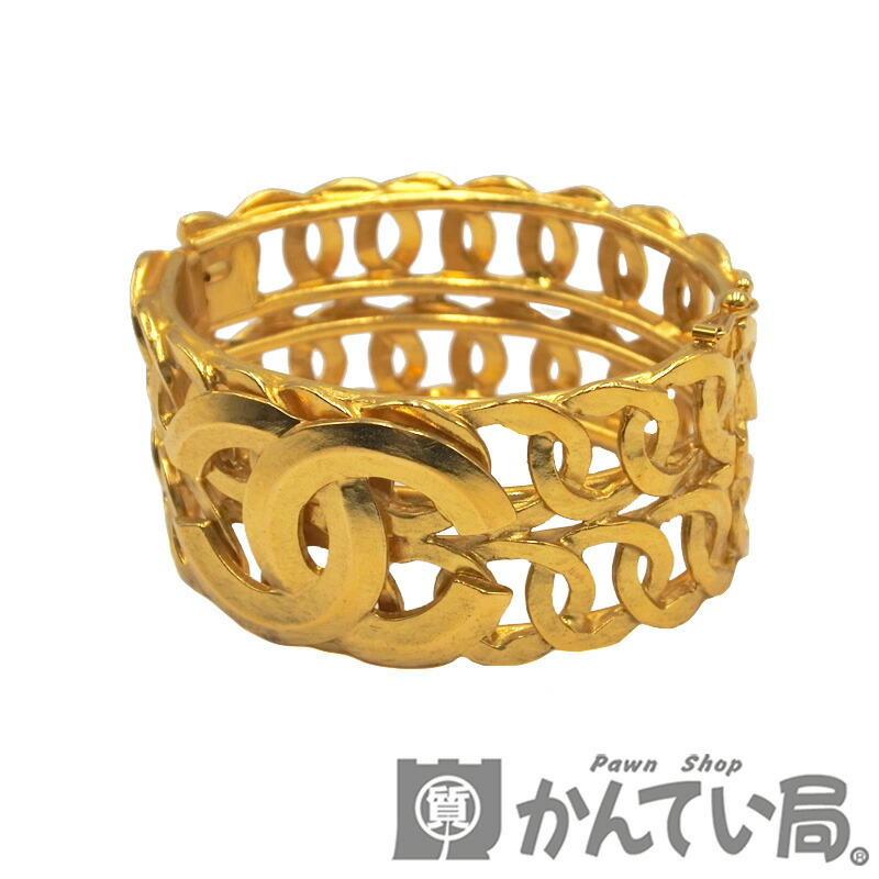 CHANEL✨シャネル　刻印あり　ココマーク　マトラッセ　ゴールド　バングル CHANEL（シャネル） 中古品 マトラッセ ココマーク バングル ゴールド