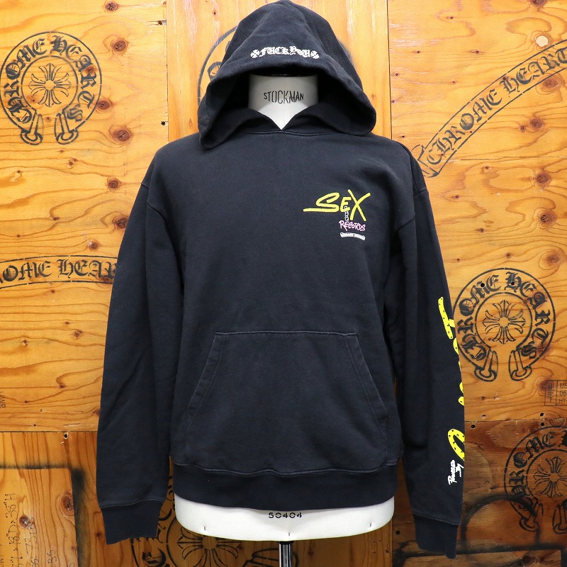 クロムハーツ【CHROMEHEARTS】matty boy/マティボーイ/PPO Sex Records HD PLVR/グラフィックプリントパーカー/ブラック/Lサイズ【中古】142903｜ブランド鑑定団
