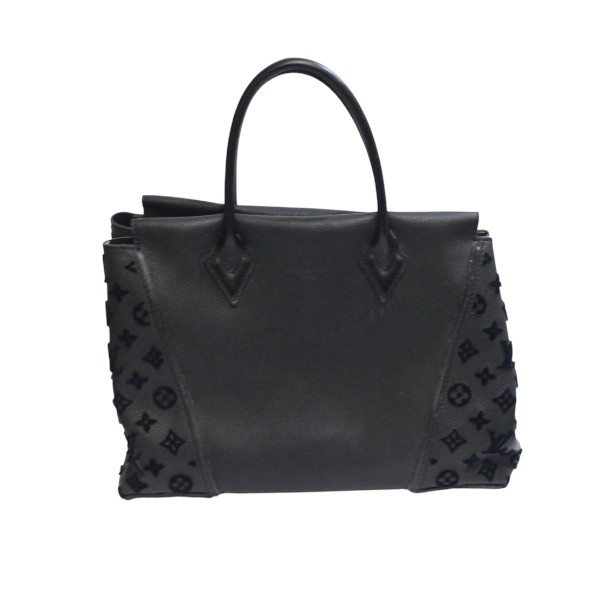 LOUIS VUITTON ルイヴィトン M94482タフタ―ジュPM【代引っ張ること不可】【貨物輸送無料】【一六銀行かんてい局横浜港南店】中古品 used AB