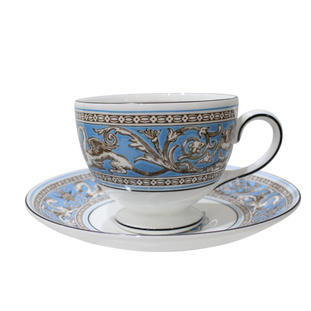 WEDGWOOD ウェッジウッド 優勝杯＆平円盤 フロレンティーンターコイズ 白いこと×青色 ブランド名食器 洋食器 差し上げ物荷拵え 差し上げ物【中古】松前R56号店
