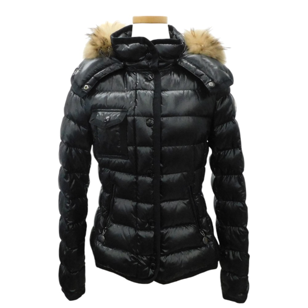 美品 MONCLER ブラック ダウンジャケット Moncler ブラック ダウンジャケット