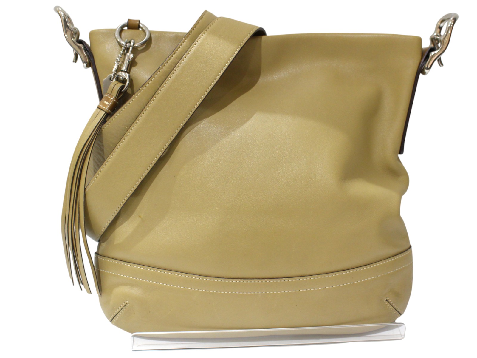 COACH　コーチ　ショルダーバッグ　1415　ベージュ　レザー　ワンショルダー　肩掛け　シンプル　レディース　ウィメンズ　定番　人気　プレゼント包装　ギフト【中古】松前R56号店