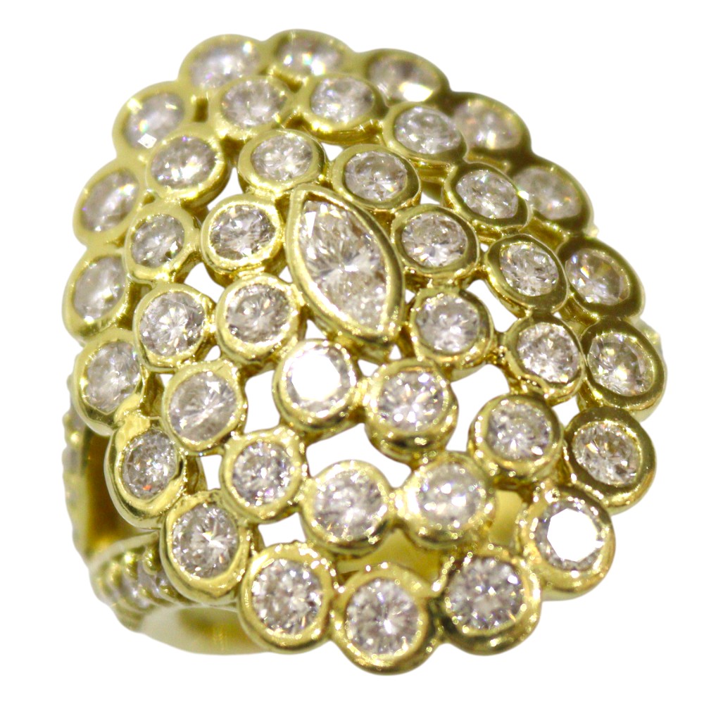 K18　イエローゴールド　デザイン リング　メレダイヤモンド 3.00ct　11.7g　約12号　ゴージャス　豪華　綺麗　指輪　ジュエリー　プレゼント包装可　ギフト【中古】松前R56号店
