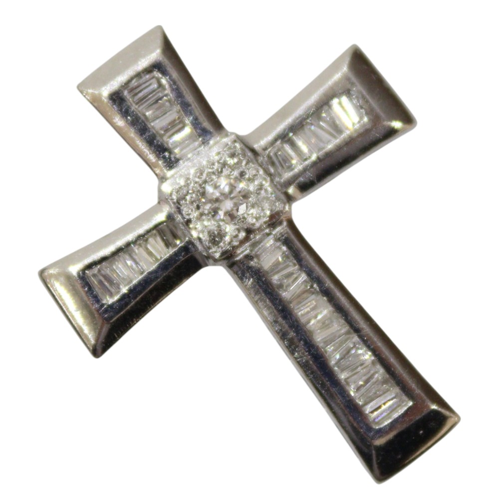 Pt900　ネックレストップ　プラチナ　メレダイヤモンド　0.58ct　クロス　十字架　5.9ｇ　ペンダントトップ　レディース　メンズ　ユニセックス　ジュエリー　プレゼント包装可　ギフト【中古】松前R56号店｜かんてい局松前Ｒ５６号店