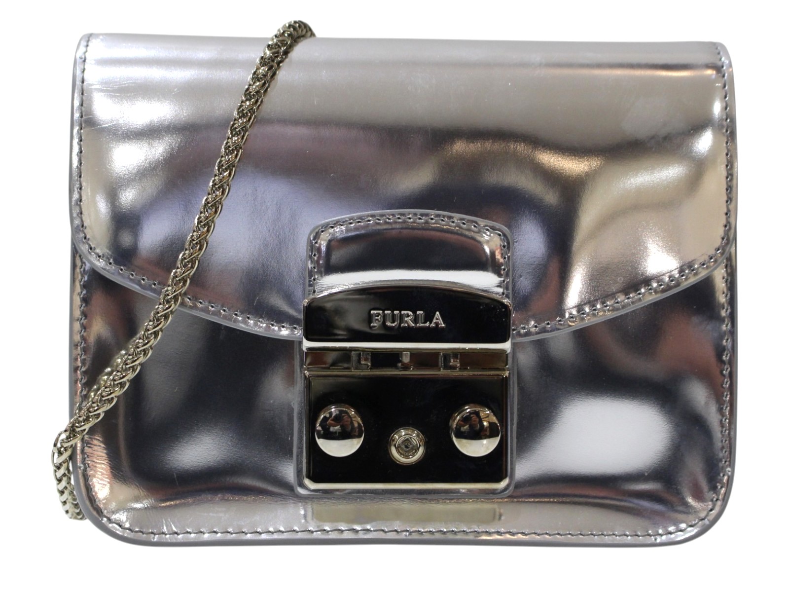 FURLA フルラ 大都市 チェーン店ショルダーバッグ 曲がった掛け しろがね色系 パウダーコンパクト しろがね色金具 レディース ウィメンズ 定番 分かりやすい 一般受け 差し上げ物荷拵え 差し上げ物【中古】松前R56号店