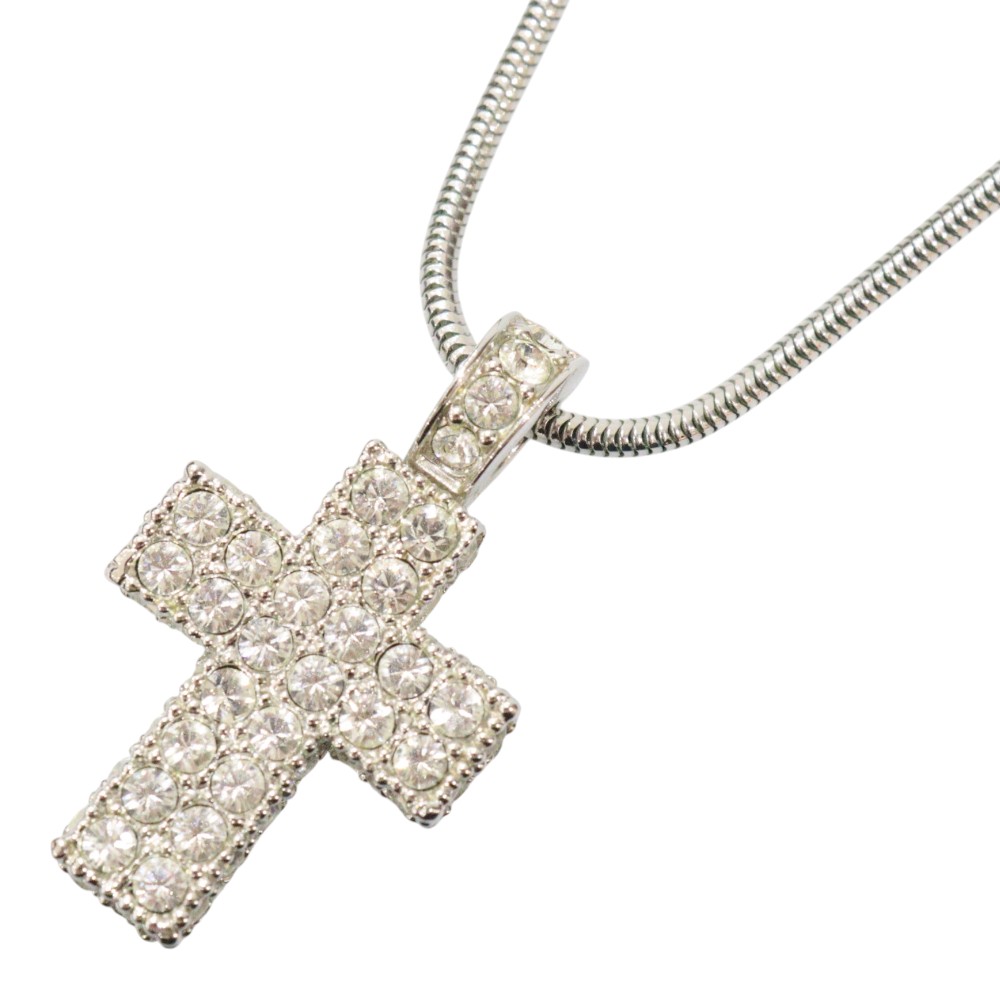 【箱あり】SWAROVSKI　スワロフスキー　クロスペンダント　860449　約46cm　ネックレス　クリスタル　シルバーカラー　キラキラ　ブランドジュエリー　アクセサリー　レディース　ウィメンズ　お洒落　人気　プレゼント包装　ギフト【中古】松前R56号店｜かんてい局松前Ｒ５６号店