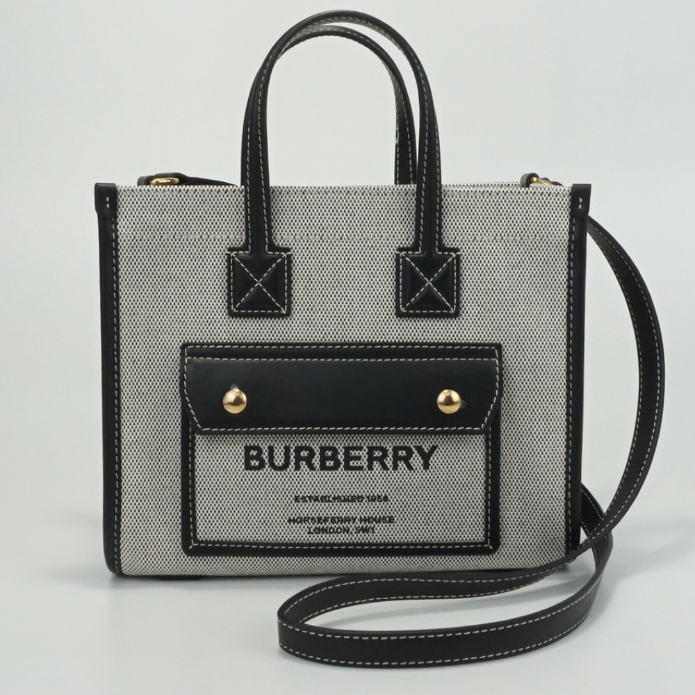 予約中！】 BURBERRY バーバリー 8044142 ツートンキャンバス レザー