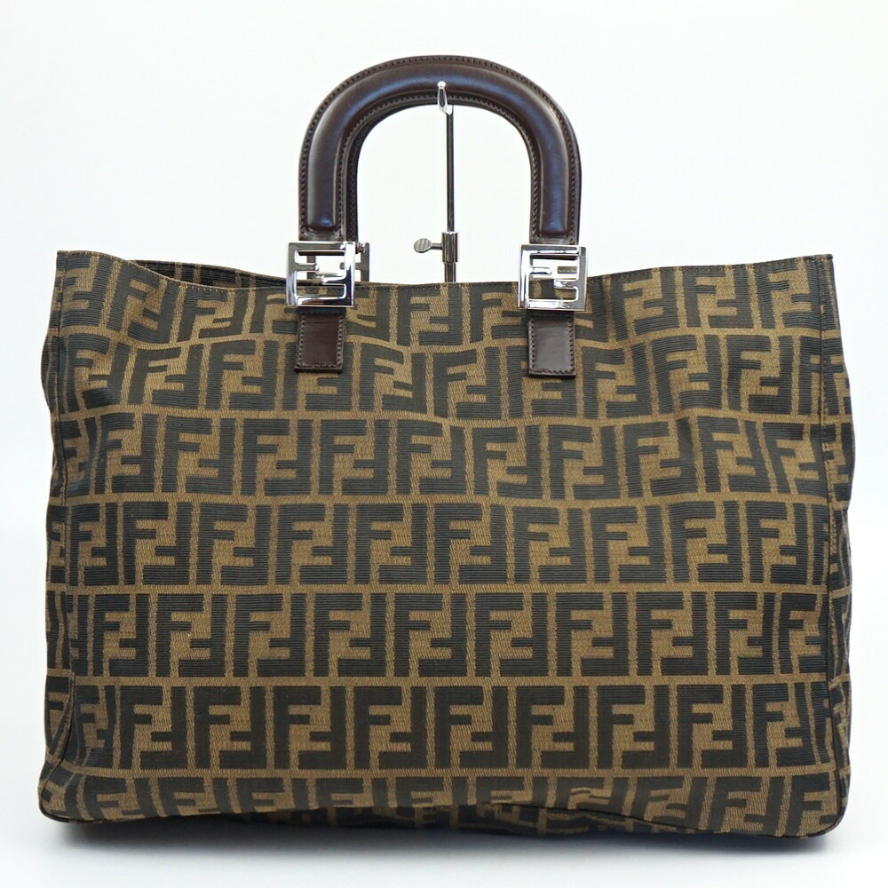 ✨上美品✨☘️FENDI☘️✨ミニトートバッグ✨ズッカ柄✨キャンバス×レザー✨ 楽天市場】FENDI フェンディ 8BH156 ズッカ ロゴ ロゴチャーム