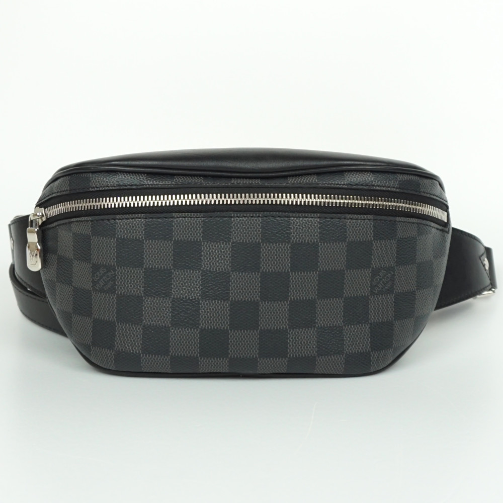 LOUIS VUITTON　ルイヴィトン　N40362　バムバッグ　ダミエ・グラフィットキャンバス　ブラック　黒　ボディバッグ　クロスボディ　メンズバッグ　【中古】 104,900円