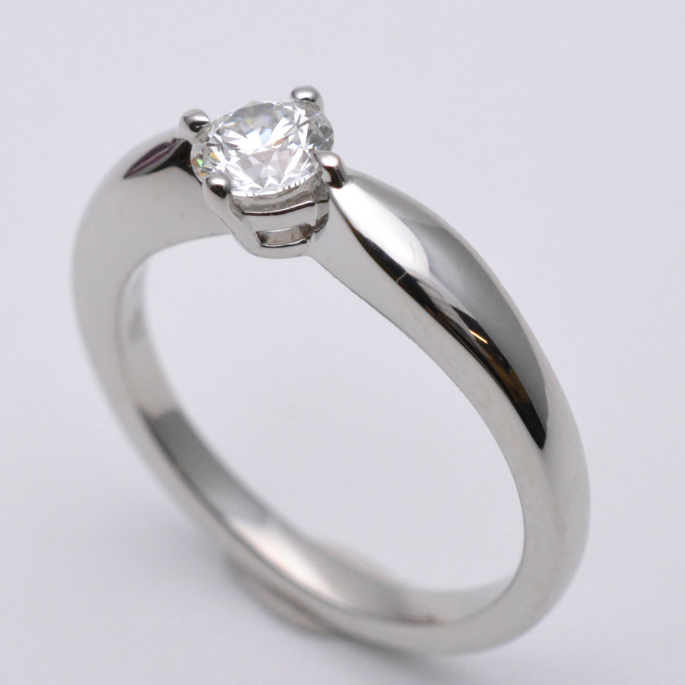 楽天市場】ブルガリ BVLGARI ローマ アモール ダイヤ 0.3ct リング 6号 