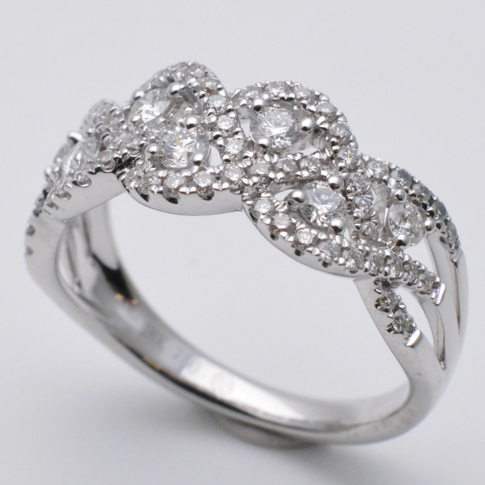 K18WG　ダイヤリング　ホワイトゴールド　金　ダイヤモンド0.70ct　約13号サイズ　重量約4.1g　指輪　ジュエリー　アクセサリー　レディース　【中古】