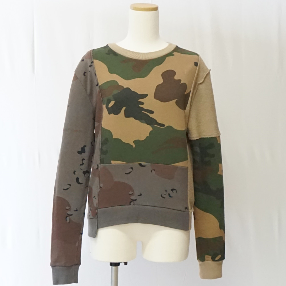 OFF-WHITE　オフホワイト　トレーナー OMBA　カモフラ柄　迷彩　サイズ表記XS　コットン100％　ブランドトレーナー　スウェット　アパレル　レディース　【中古】 11,534円