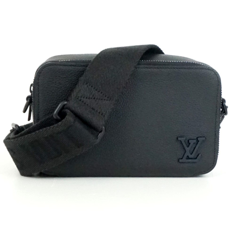 LOUIS VUITTON　ルイヴィトン　M59161　アルファ・ウェアラブルウォレット　LVアエログラム　ブラック　黒　ショルダーバッグ　肩掛け　斜め掛け　メンズ　レディース　【中古】